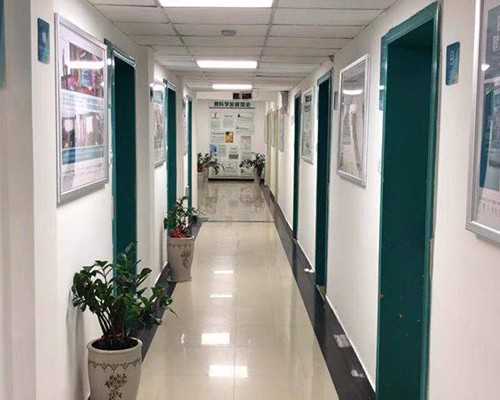 西安哪个医院做试管成功率高一些_西安哪个医院做试管婴儿好！